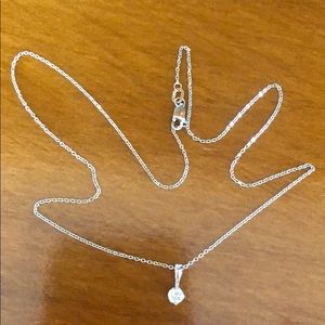 14k white gold necklace with small diamond